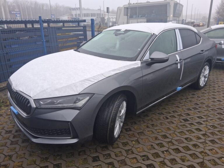 Škoda Superb Edition 130