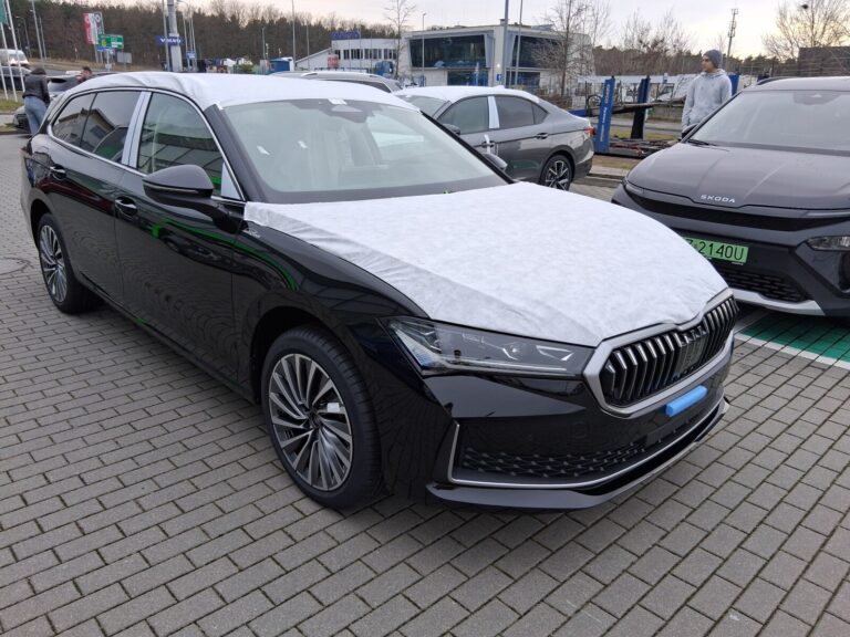 Škoda Superb L&K